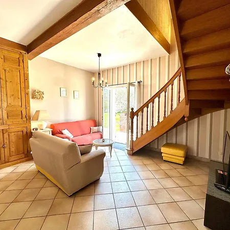 Holiday home Le D'en Bas Quesnoy-le-Montant