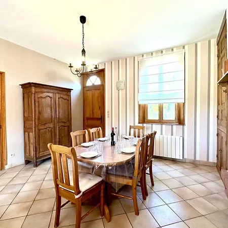 Le D'en Bas Hébergement de vacances *